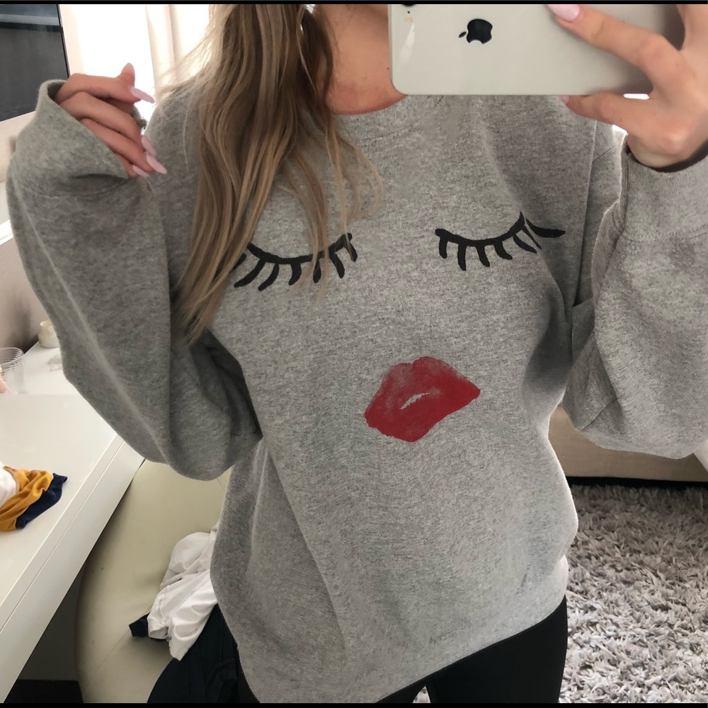 Lash & Lips Crewneck